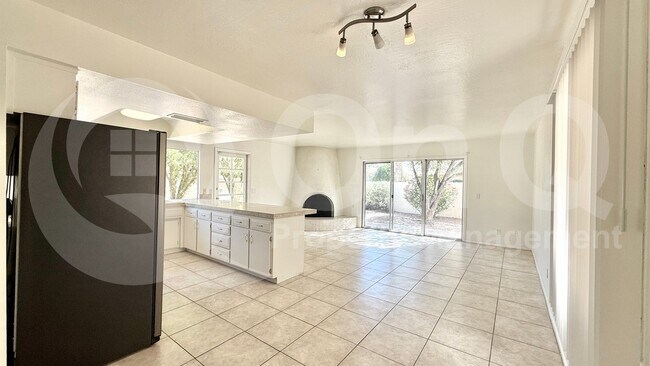 7008 N Vía De Paesia Scottsdale, AZ 85250 photo 5