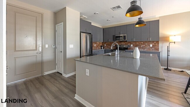 402 W Lincoln St Phoenix, AZ 85003 photo 4