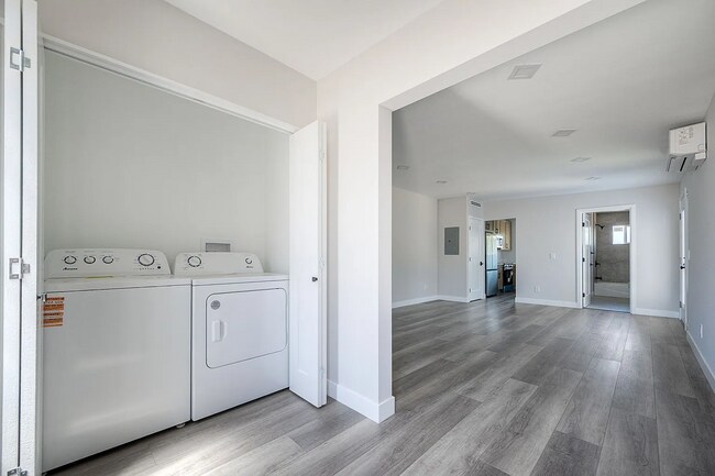 199 Twin Oaks Cir Chula Vista, CA 91910 photo 3