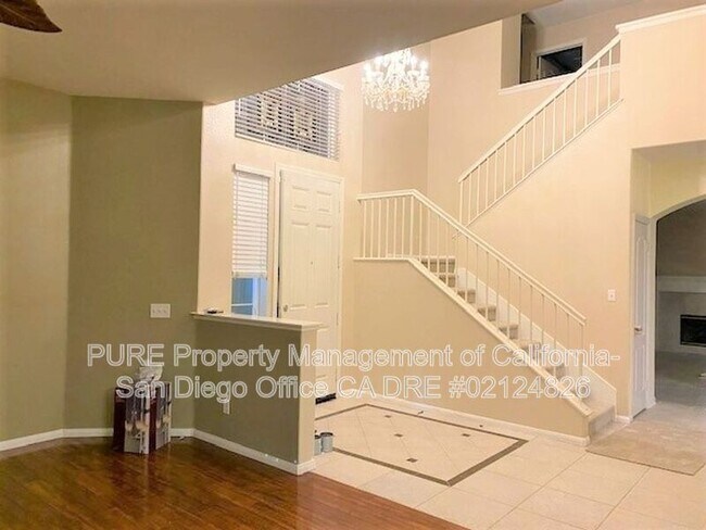 1073 Princess Kyra Pl Escondido, CA 92029 photo 2