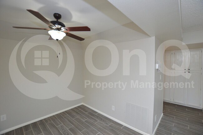 925 N College Ave Tempe, AZ 85288 photo 5