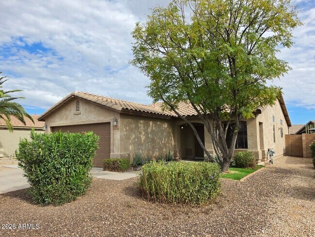34 E Nolana Pl San Tan Valley, AZ 85143 photo 3