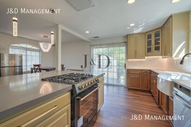 2891 Whitney St San Diego, CA 92111 photo 3