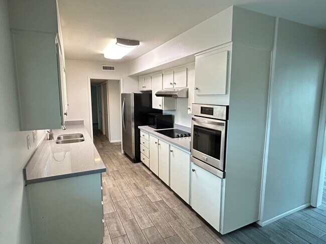 100 W Maryland Ave Phoenix, AZ 85013 photo 3
