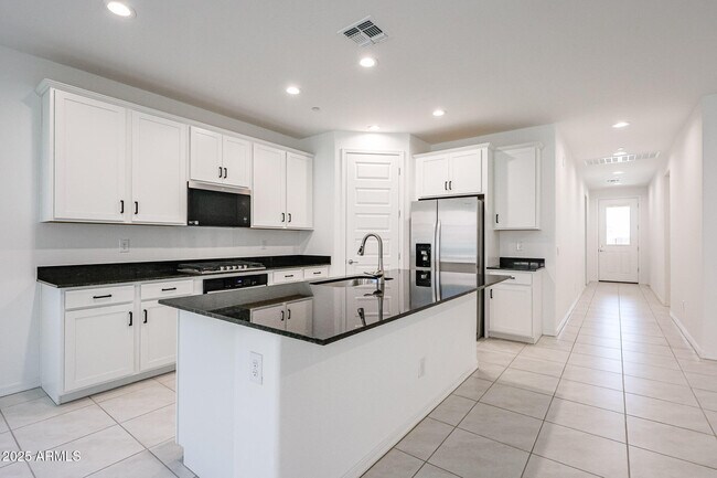 28486 N 134th Ave Peoria, AZ 85383 photo 2