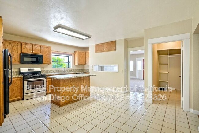 144 E 11th Ave Escondido, CA 92025 photo 3