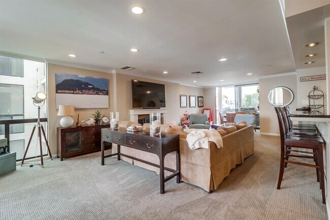1145 Pacific Beach Dr San Diego, CA 92109 photo 5