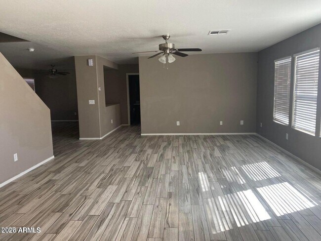 15791 W Caribbean Ln Surprise, AZ 85379 photo 3