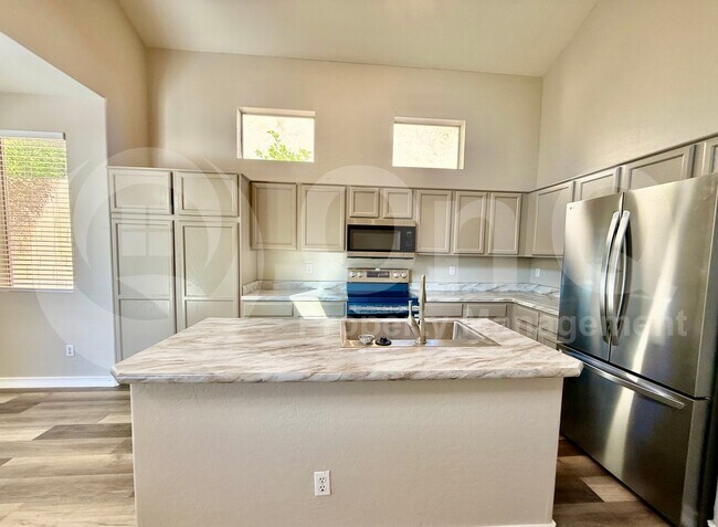10378 E Saltillo Dr photo 3