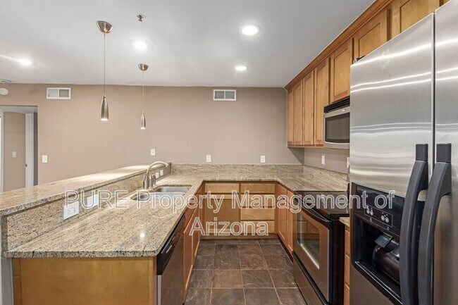 4704 E Paradise Village Pkwy N Phoenix, AZ 85032 photo 4
