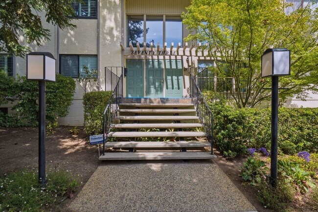 73 3rd St Los Altos, CA 94022