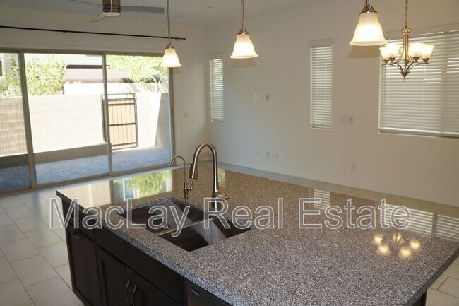7496 E Via De Luna Via Scottsdale, AZ 85255 photo 3