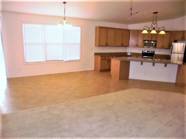 16413 N 171st Dr Surprise, AZ 85388 photo 4
