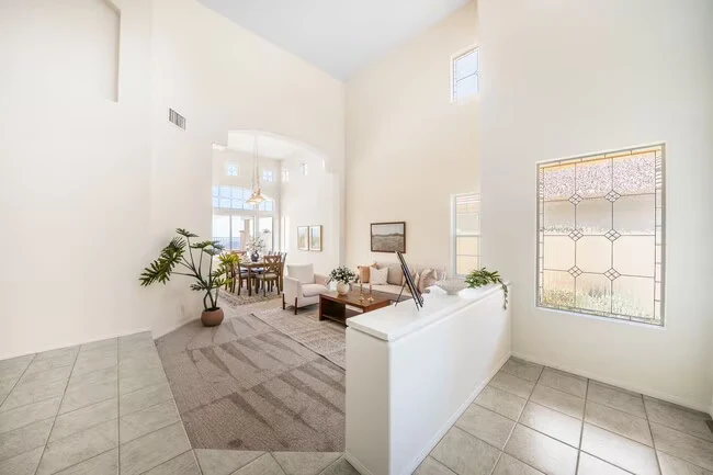 2283 Rock View Glen Escondido, CA 92026 photo 5