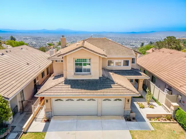 2283 Rock View Glen Escondido, CA 92026