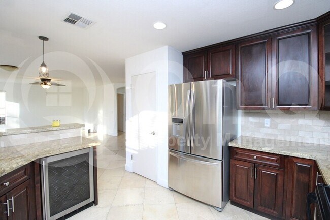 140 N Bradley Dr Chandler, AZ 85226 photo 4