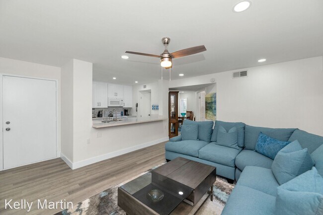 5221 N 24th St Phoenix, AZ 85016 photo 2