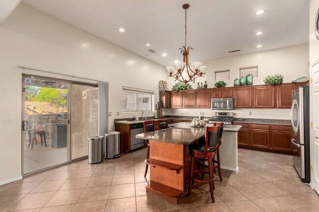 5420 W Sunland Ave Phoenix, AZ 85339 photo 4