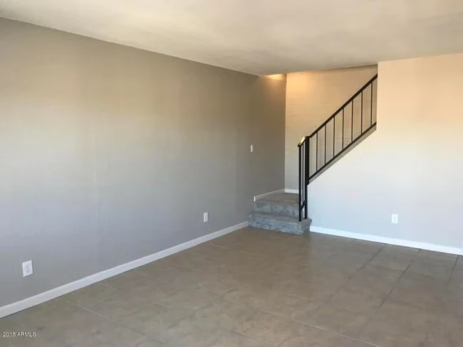 4626 E Wood St Phoenix, AZ 85040 photo 4