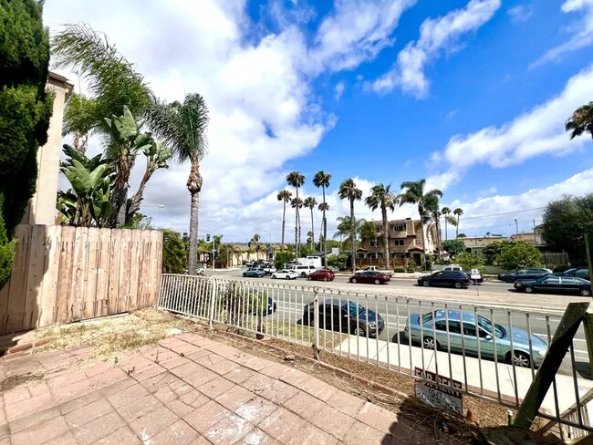 2160 Grand Ave San Diego, CA 92109