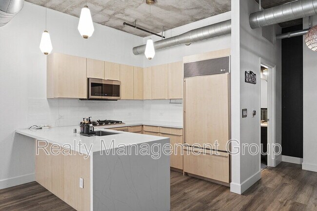 877 Island Ave San Diego, CA 92101 photo 4