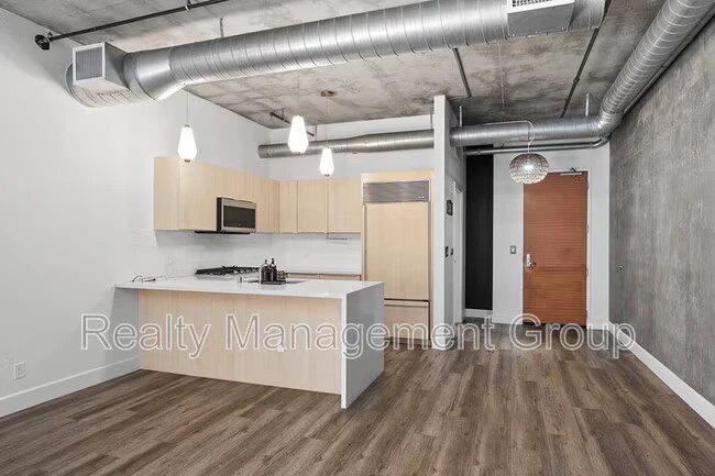 877 Island Ave San Diego, CA 92101