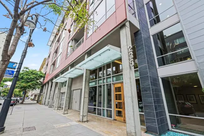 235 Berry St. photo 4