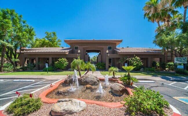 7009 E Acoma Dr Scottsdale, AZ 85254 photo 2