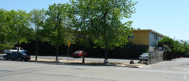 4250 Central Ave