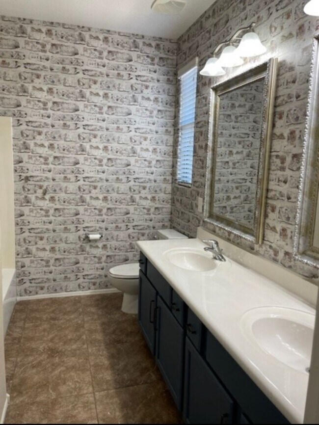 6302 S Onyx Dr Chandler, AZ 85249 photo 5
