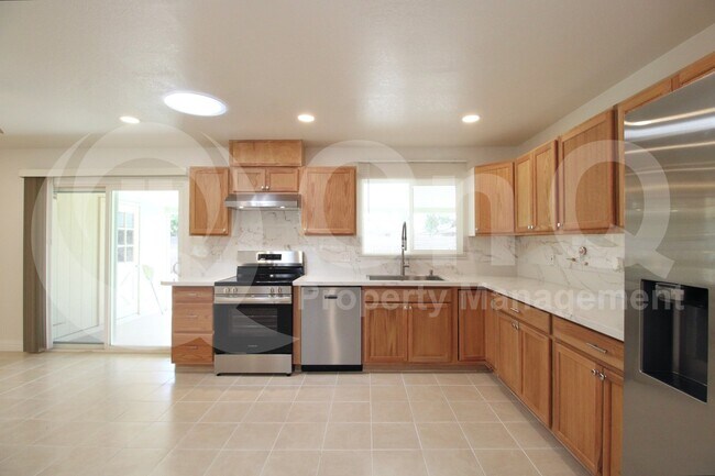 935 E Wesleyan Dr Tempe, AZ 85282 photo 5