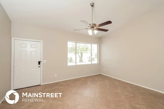 13485 W Statler St Surprise, AZ 85374 photo 4
