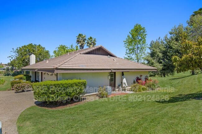 12576 Oaks N Dr San Diego, CA 92128 photo 4
