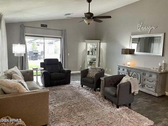 3101 W Louise Dr Phoenix, AZ 85027 photo 4