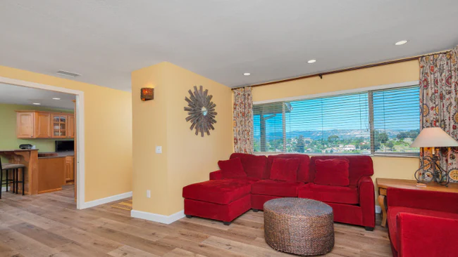1527 Calavo Dr Escondido, CA 92026 photo 4