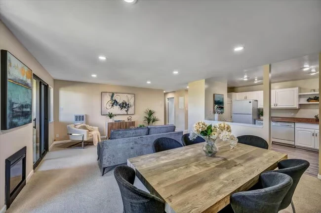 1170 Foster City Blvd Foster City, CA 94404 photo 5