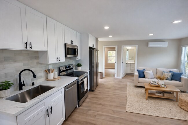 5978 Baja Dr San Diego, CA 92115 photo 2