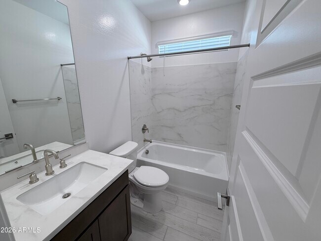 6991 W Pinnacle Vista Dr Peoria, AZ 85383 photo 4