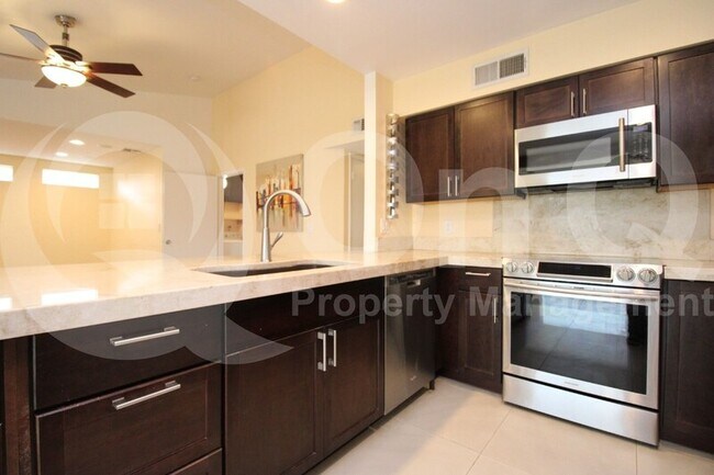 4665 E Aire Libre Ave Phoenix, AZ 85032 photo 4