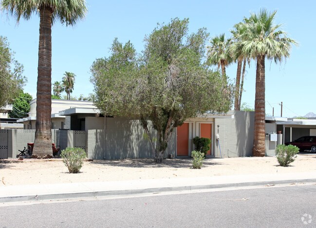 320 W Highland Ave unit 4 photo 3