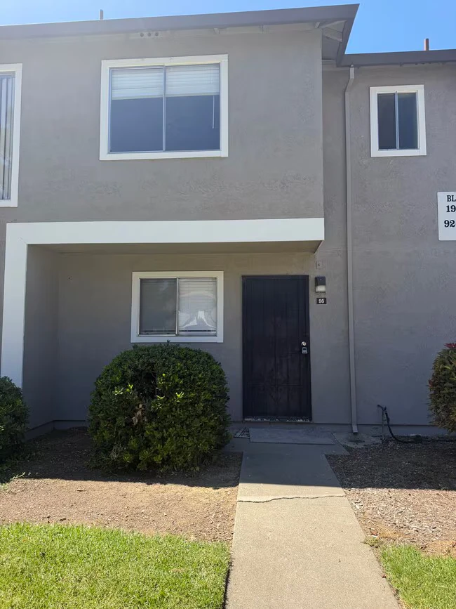 1920 Grande Cir Fairfield, CA 94533 photo 5