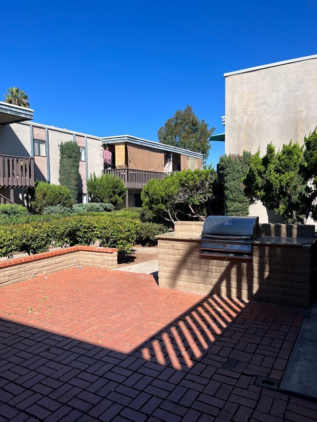 Cajon Villa Apartments photo 3
