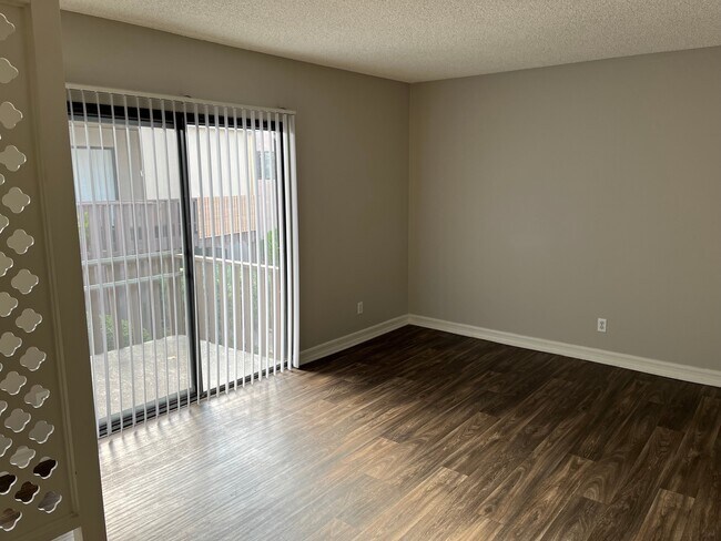 Cajon Villa Apartments photo 2