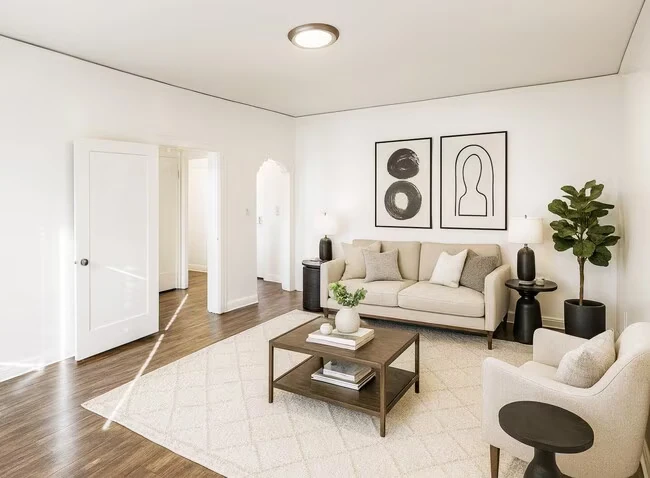 Park Regent Apartments photo 2