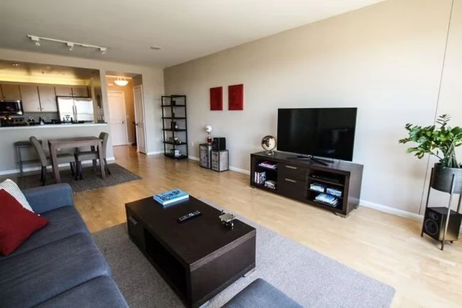 1400 S Van Ness Ave San Francisco, CA 94110 photo 2