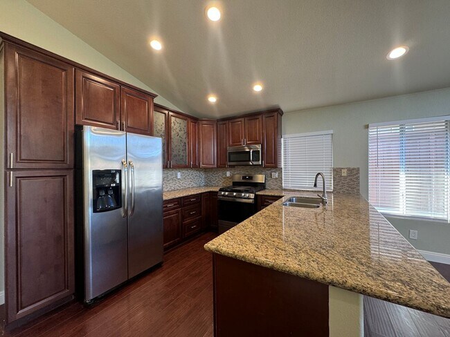 24430 Rovendale Ct Murrieta, CA 92562 photo 5