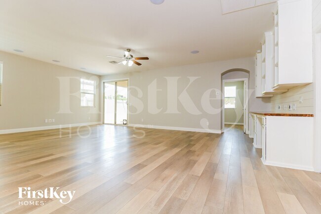 8920 W Jefferson St Tolleson, AZ 85353 photo 3