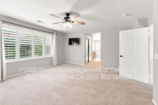 1578 Acacia Cir Vista, CA 92081 photo 4