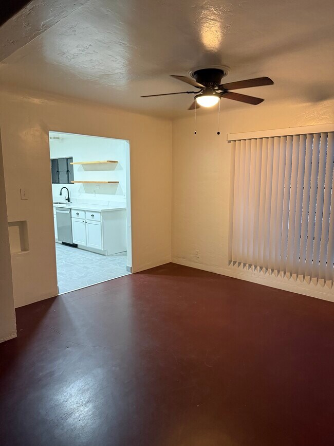 1225 S Maple Ave Tempe, AZ 85281 photo 5