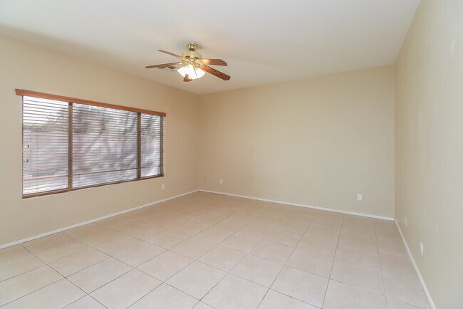 21299 E Lords Wy Queen Creek, AZ 85142 photo 5